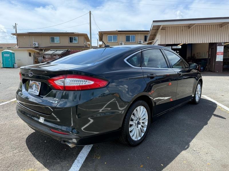 Ford Fusion Hybrid SE 2014