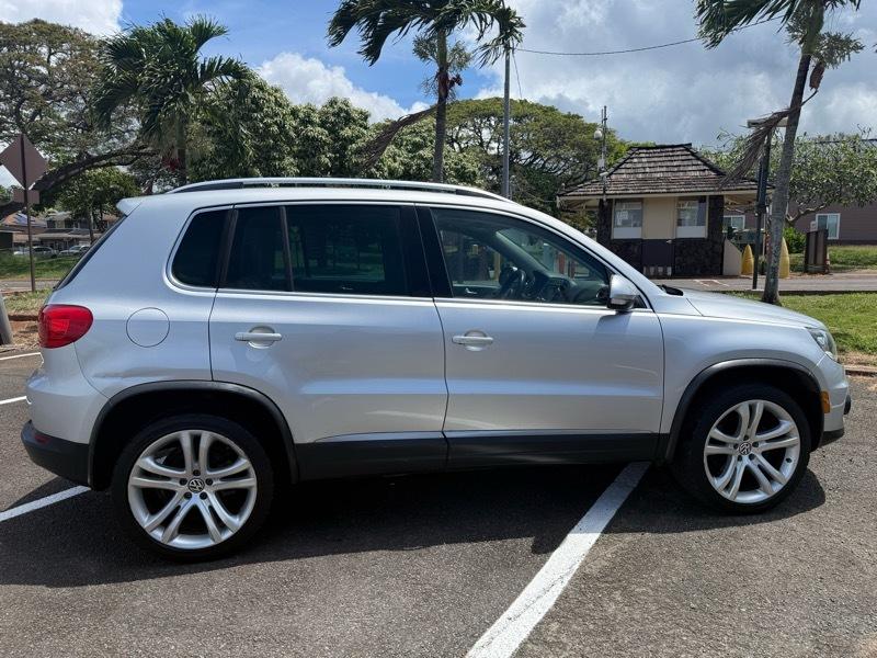 Volkswagen Tiguan S 2012
