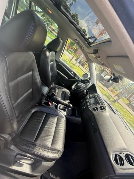 Volkswagen Tiguan S 2012
