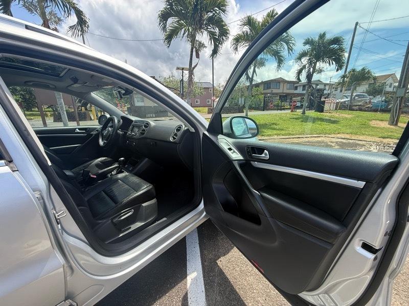 Volkswagen Tiguan S 2012
