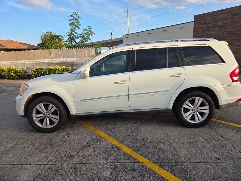 Mercedes-Benz GL-Class GL450 4MATIC 2010