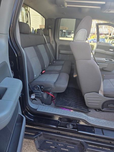 Ford F-150 Lariat SuperCab 5.5-ft Box 2WD 2004