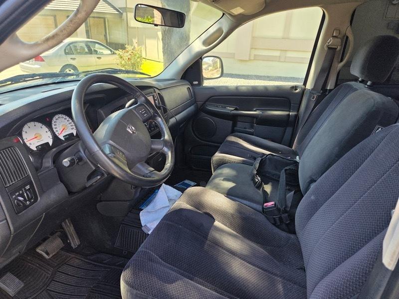 Dodge Ram 1500 ST Quad Cab 2WD 2004