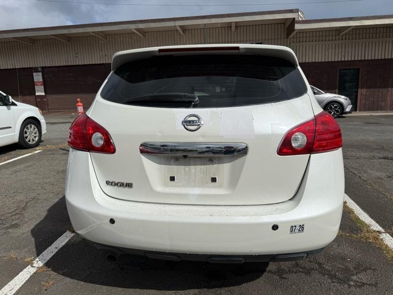 Nissan Rogue S FWD Krom Edition 2011