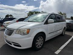 2014 Chrysler Town & Country 