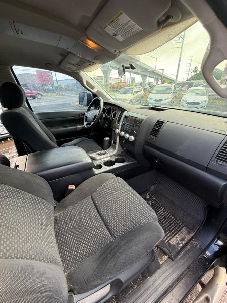 Toyota Tundra Tundra-Grade 5.7L FFV Double Cab 4WD 2010