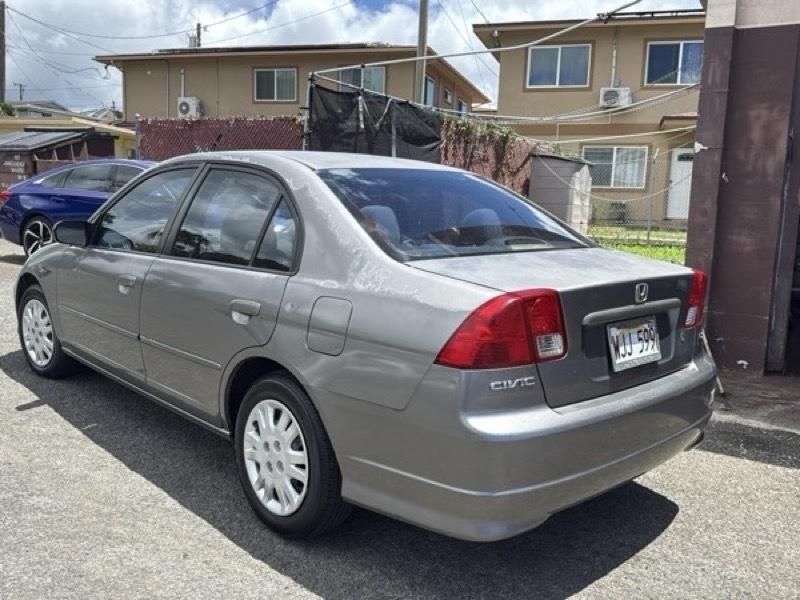 Honda Civic 1.5 4-Door Sedan 2005