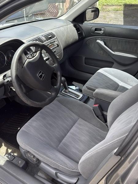 Honda Civic 1.5 4-Door Sedan 2005