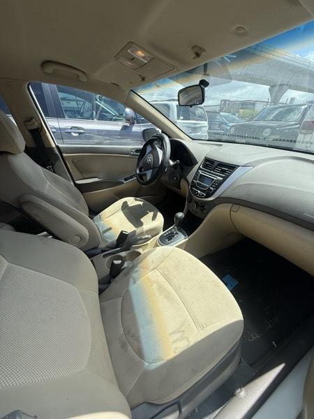 Hyundai Accent GLS 4-Door 2013