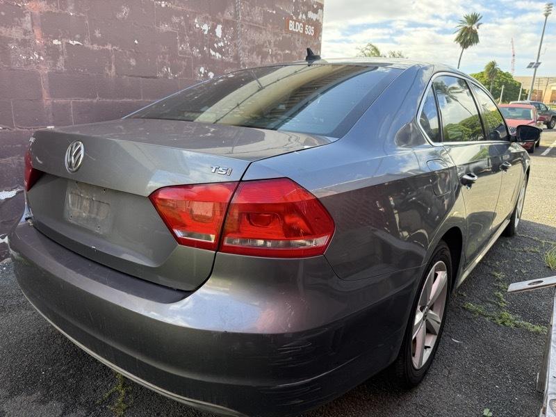 Volkswagen Passat 1.8T Wolfsburg AT 2014