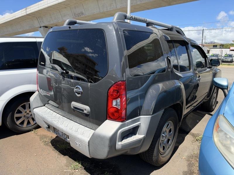 Nissan Xterra X 2WD 2010