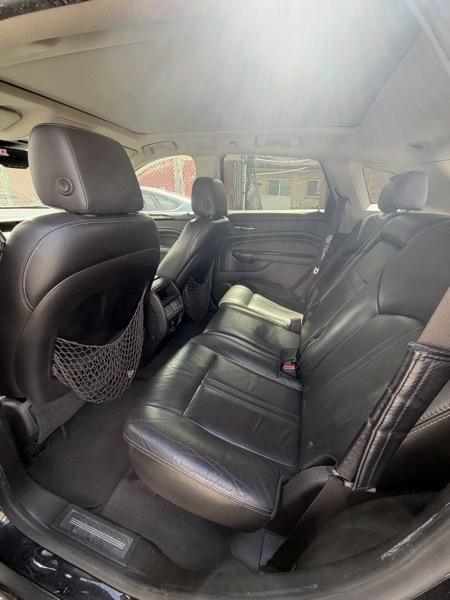 Cadillac SRX Luxury 2012