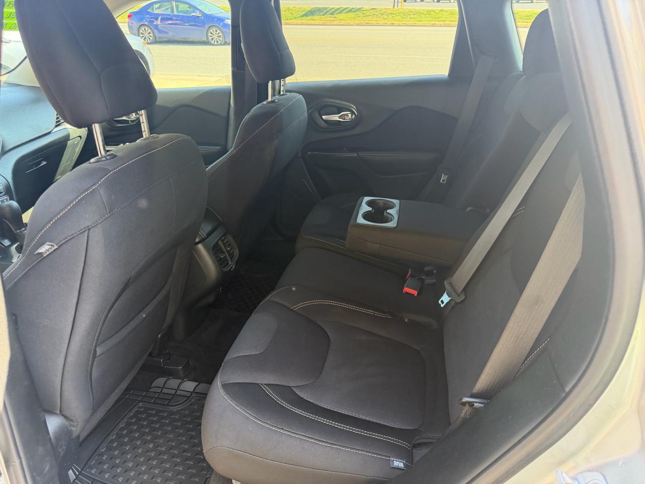 Jeep Cherokee Latitude 4WD 2015