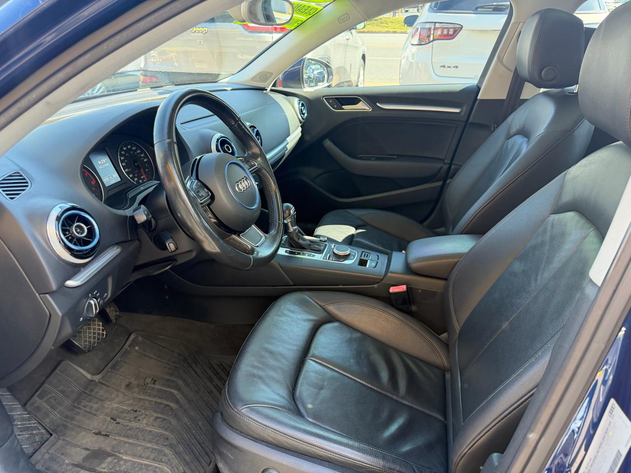 Audi A3 1.8T Premium FWD S tronic 2015