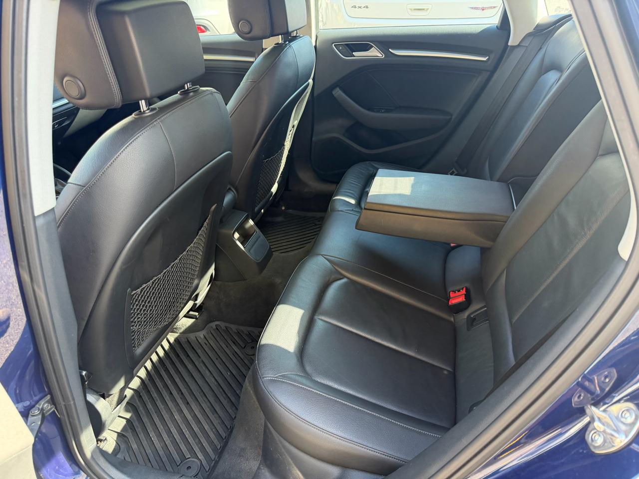 Audi A3 1.8T Premium FWD S tronic 2015