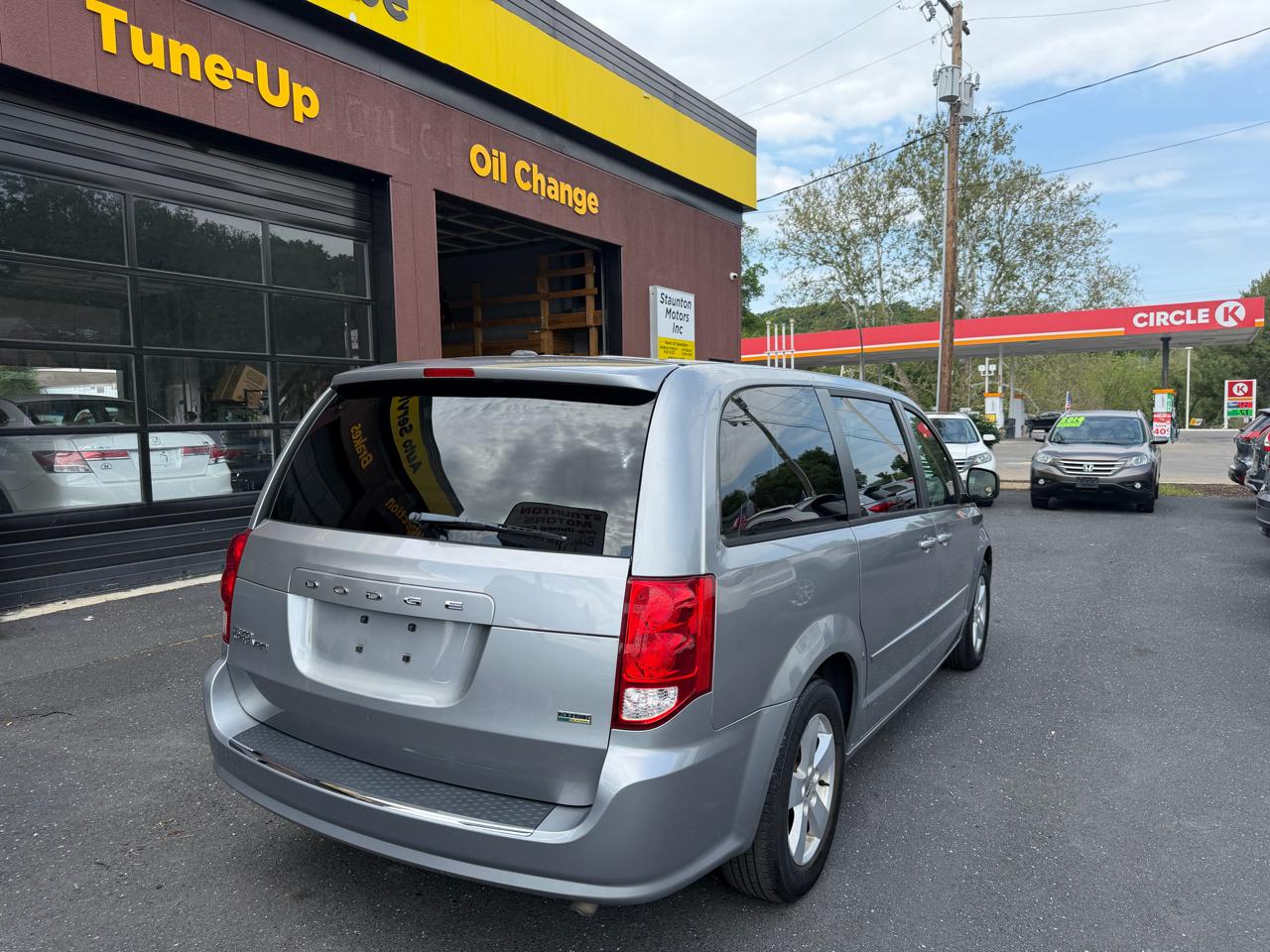 Dodge Grand Caravan SE 2013