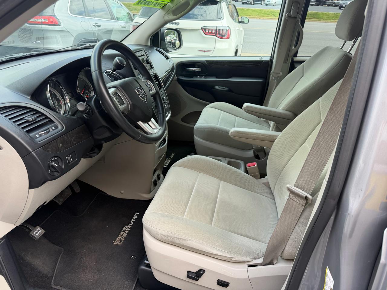 Dodge Grand Caravan SE 2013