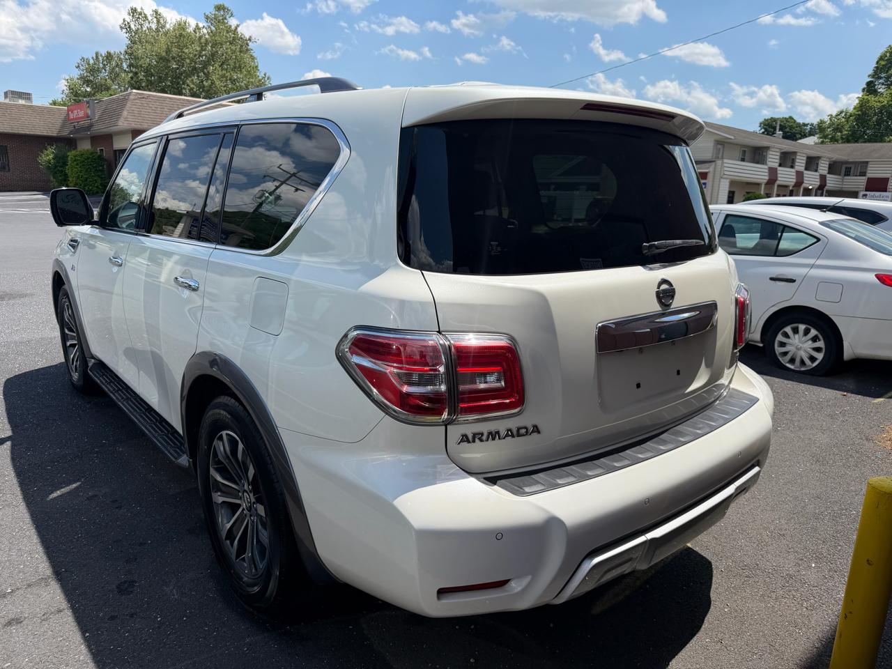 Nissan Armada SV AWD 2018