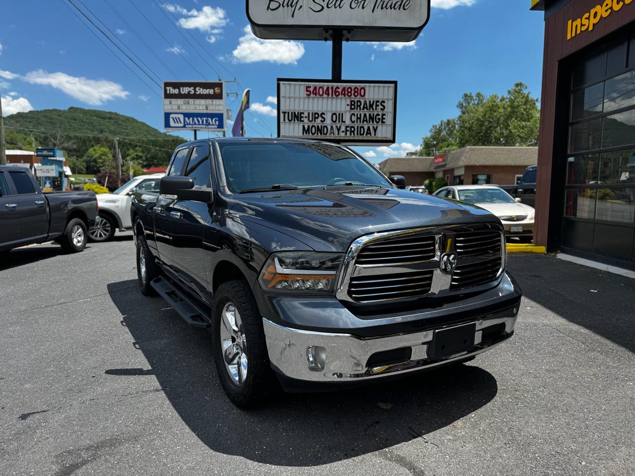 RAM 1500 SLT Quad Cab 4WD 2017