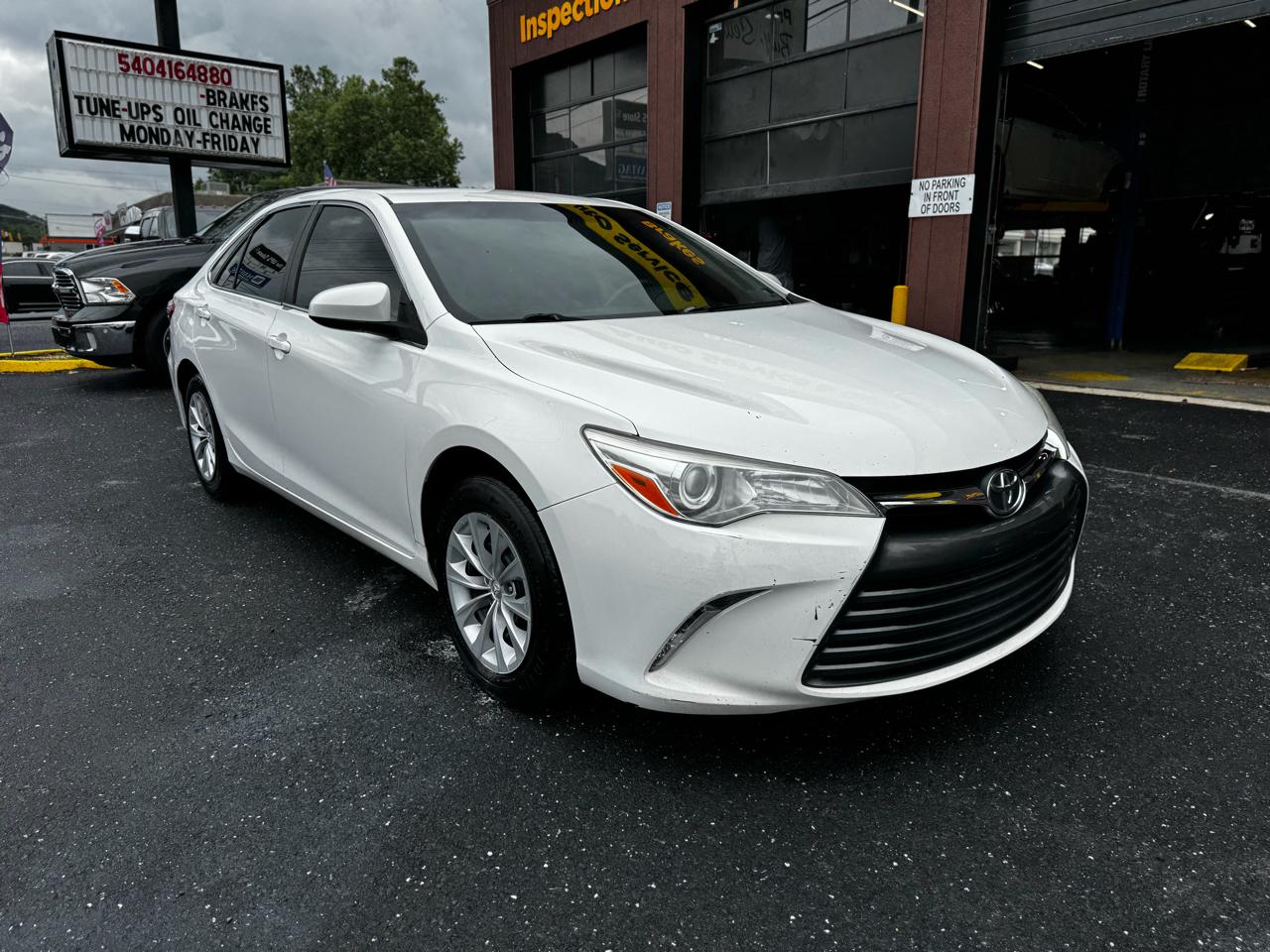 Toyota Camry SE 2015