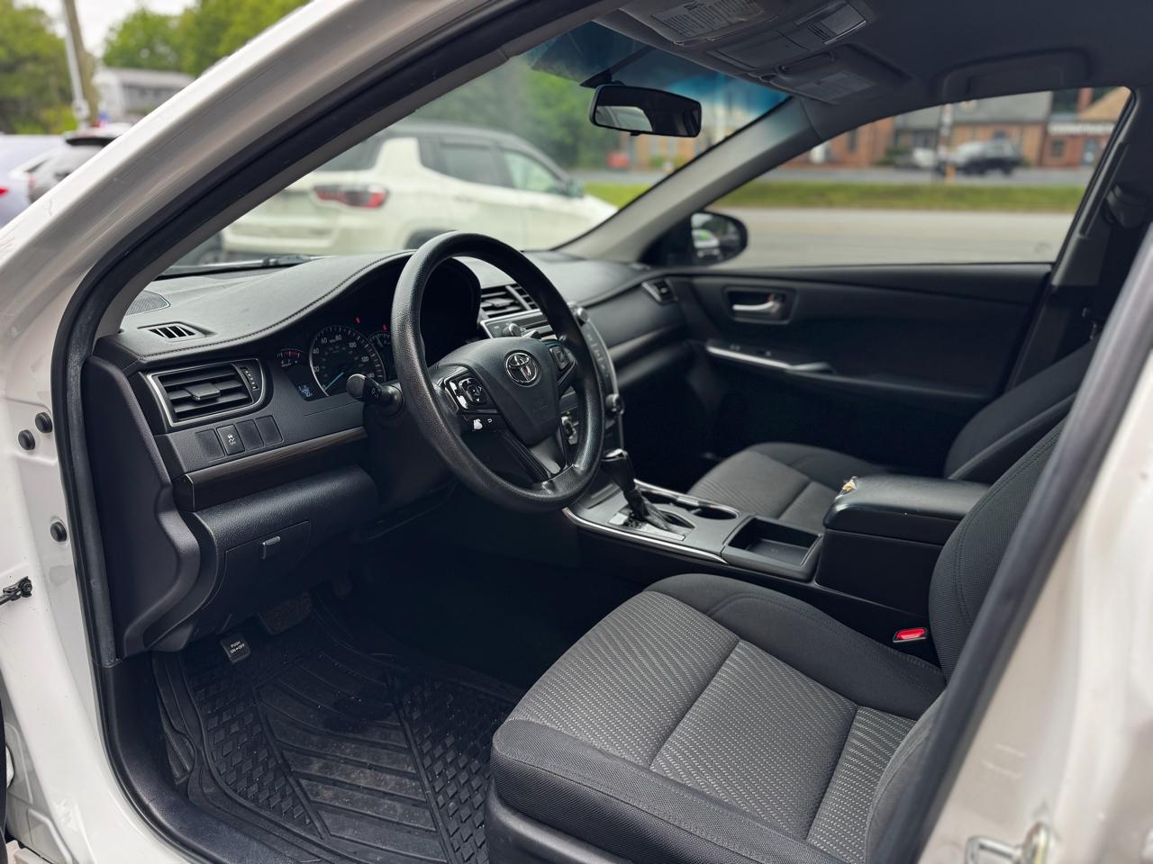 Toyota Camry SE 2015
