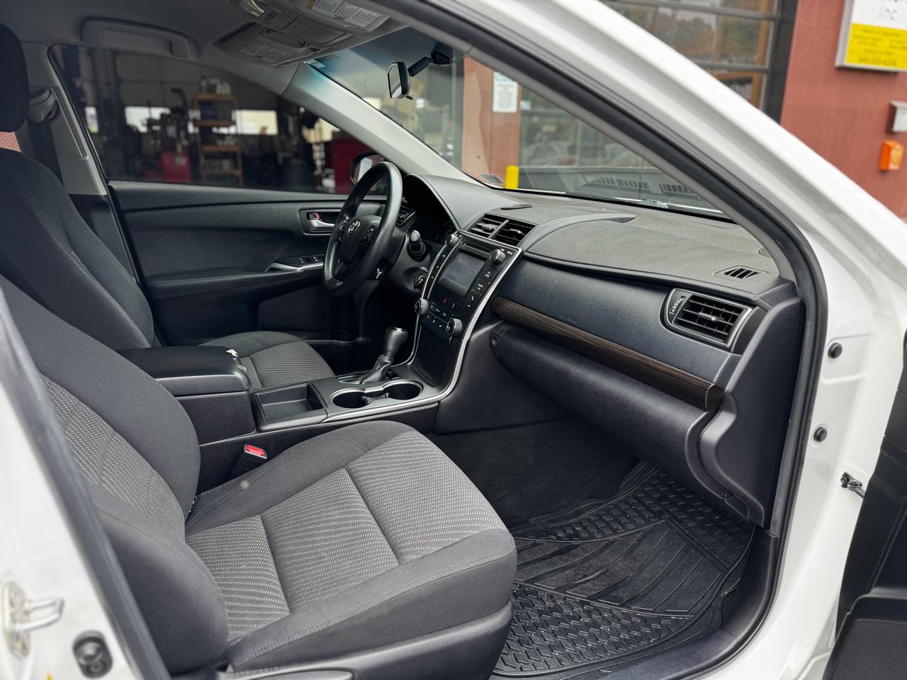 Toyota Camry SE 2015