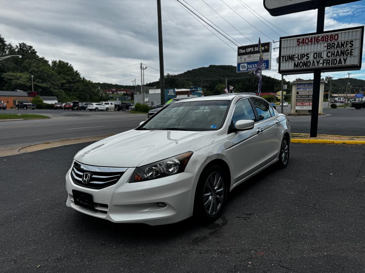 Honda Accord EX-L V6 Sedan AT 2012