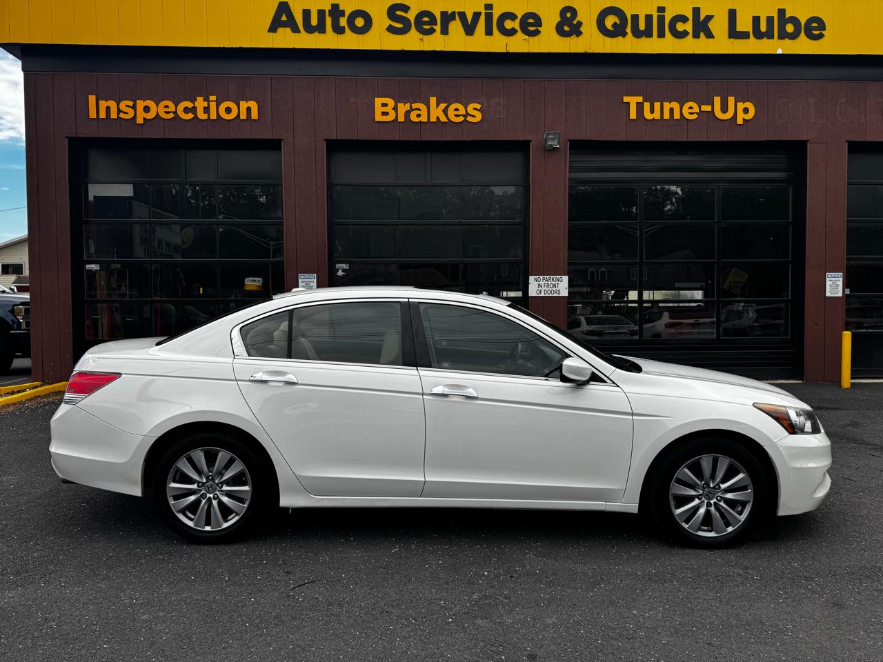 Honda Accord EX-L V6 Sedan AT 2012