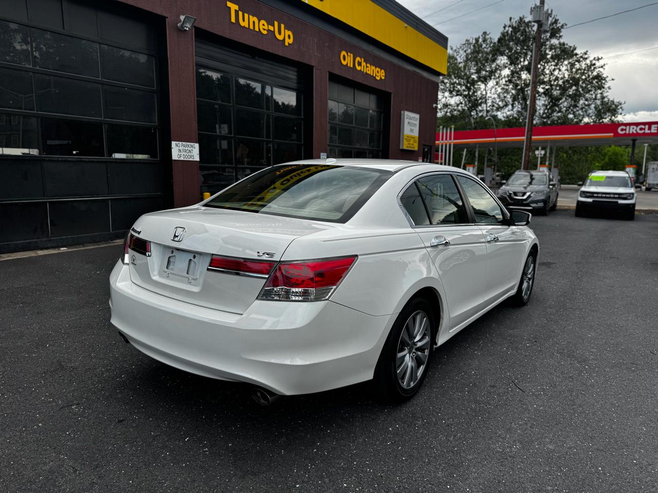 Honda Accord EX-L V6 Sedan AT 2012