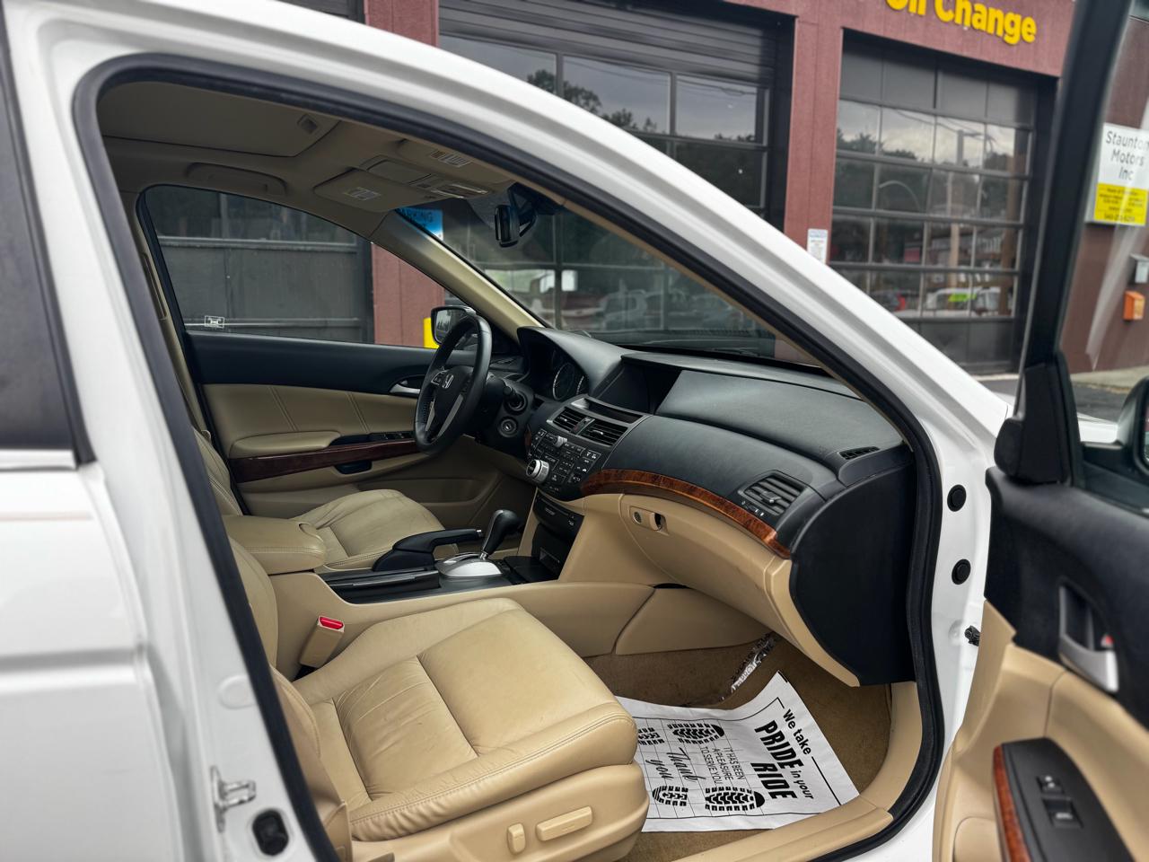 Honda Accord EX-L V6 Sedan AT 2012