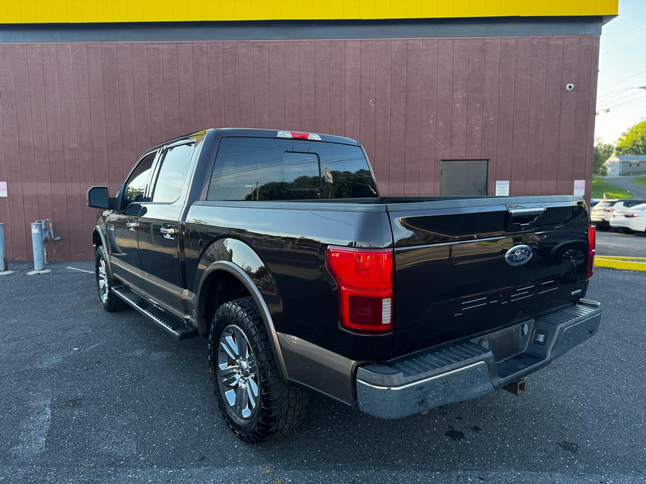 Ford F-150 4WD SuperCab 145" Lariat 2019