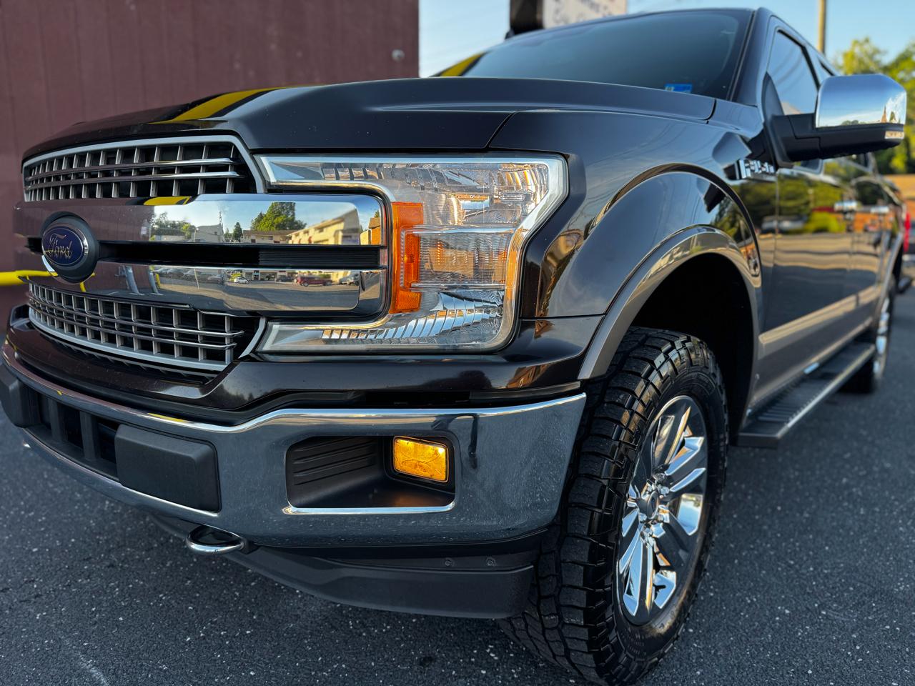Ford F-150 4WD SuperCab 145" Lariat 2019