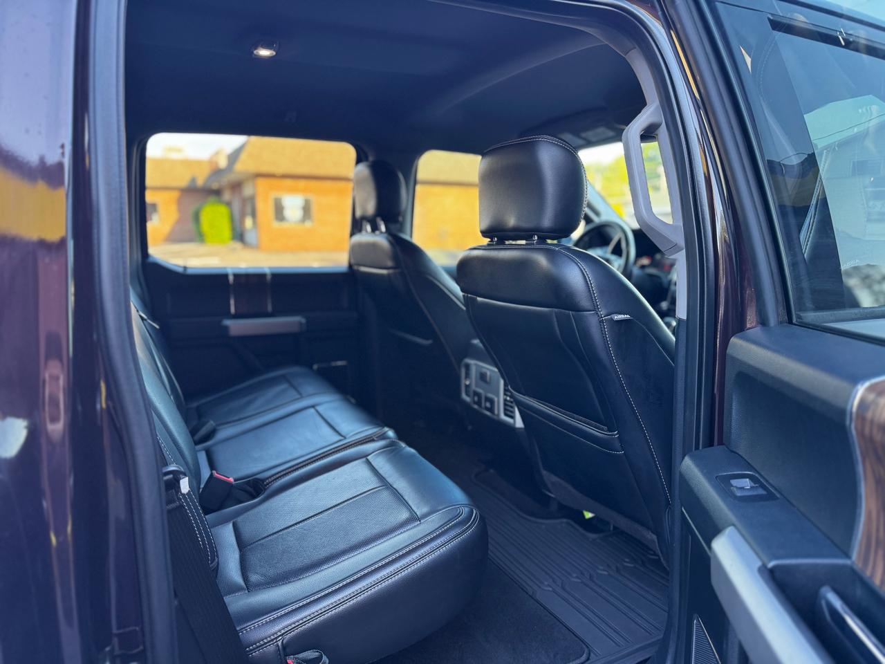 Ford F-150 4WD SuperCab 145" Lariat 2019