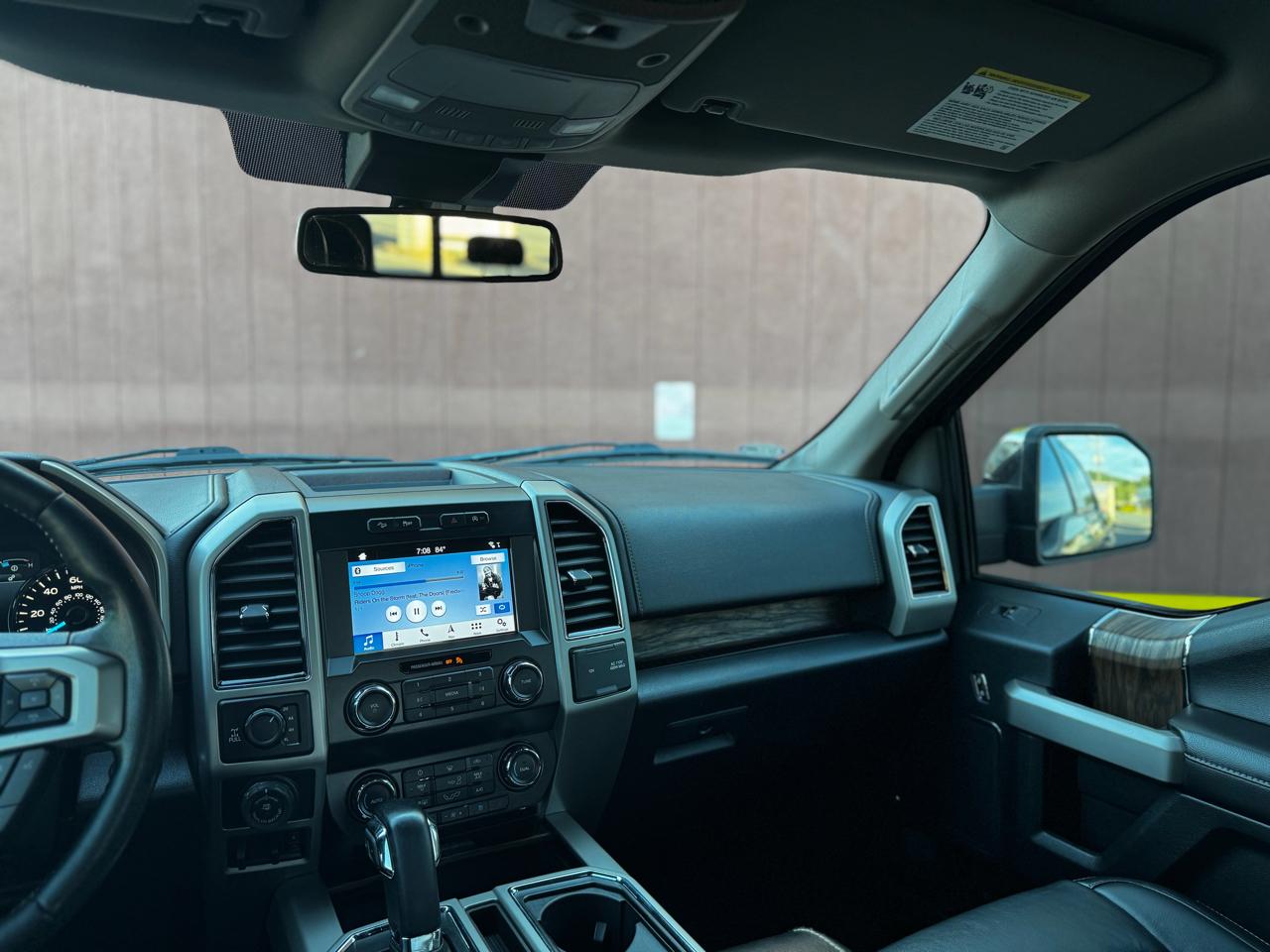 Ford F-150 4WD SuperCab 145" Lariat 2019