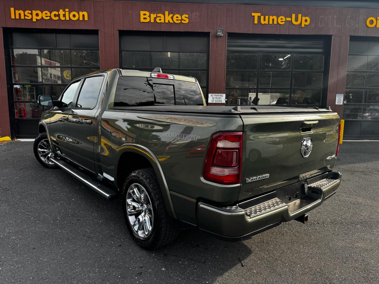 RAM 1500 Laramie Crew Cab LWB 4WD 2021