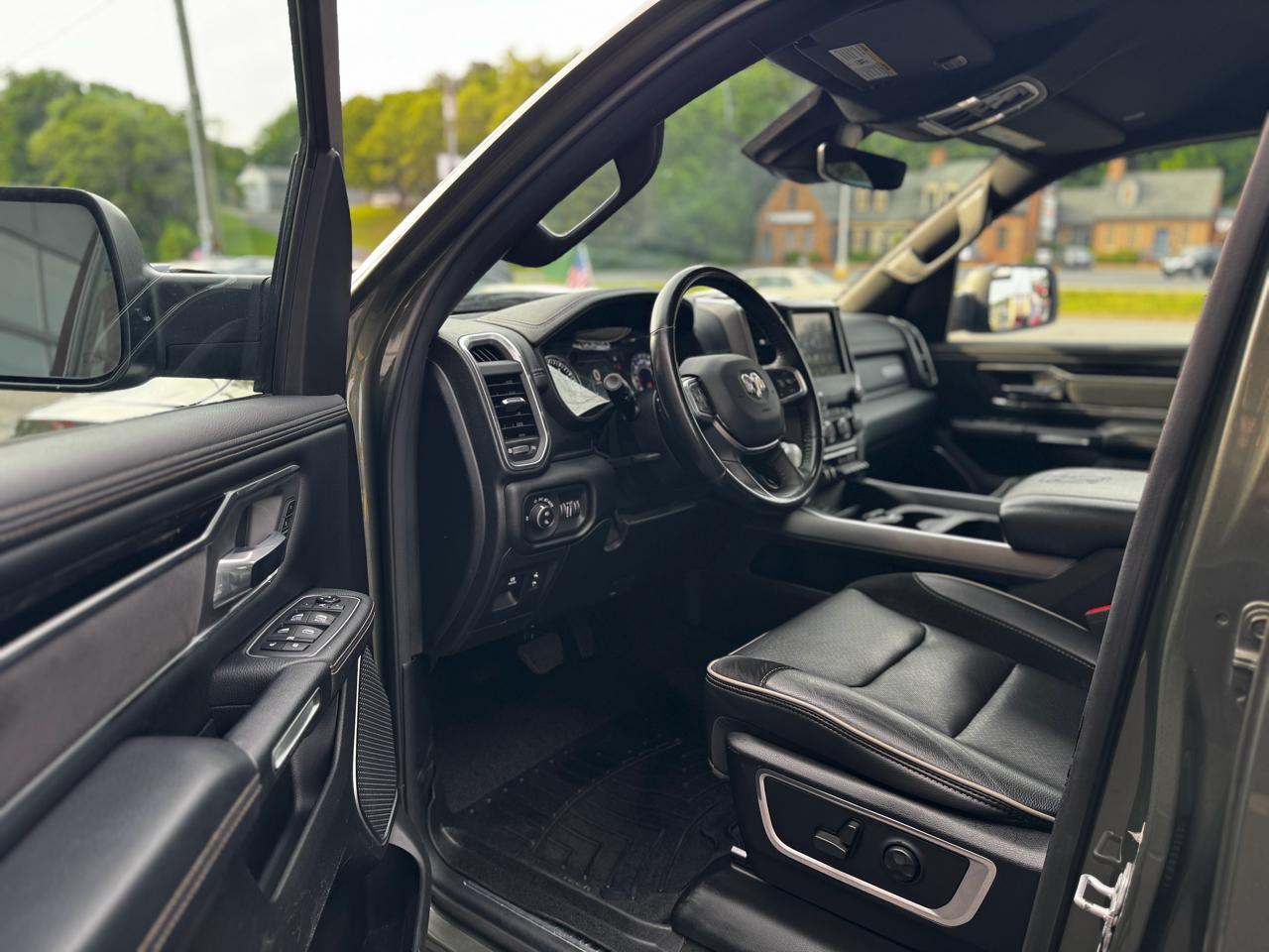 RAM 1500 Laramie Crew Cab LWB 4WD 2021