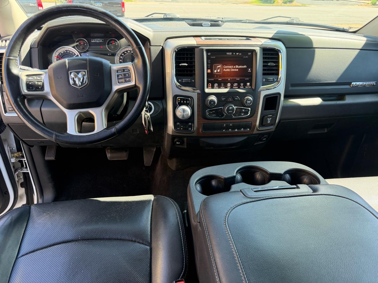 RAM 1500 Laramie Crew Cab SWB 4WD 2017