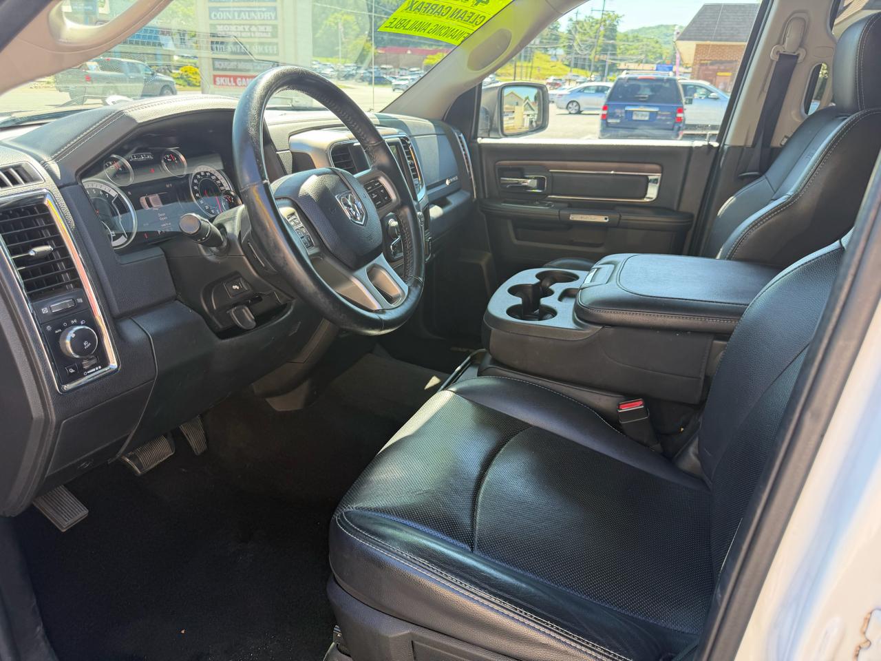 RAM 1500 Laramie Crew Cab SWB 4WD 2017