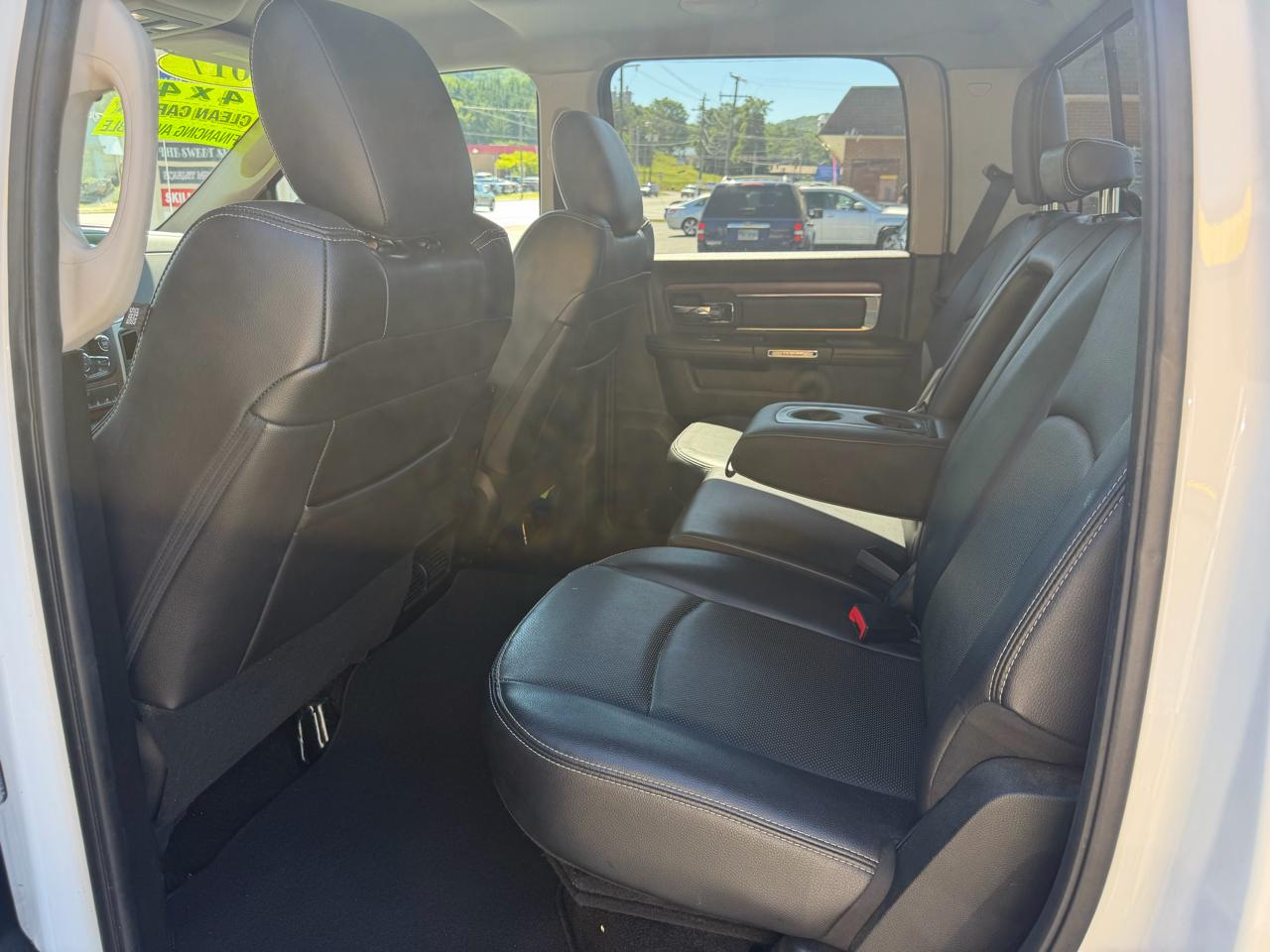 RAM 1500 Laramie Crew Cab SWB 4WD 2017