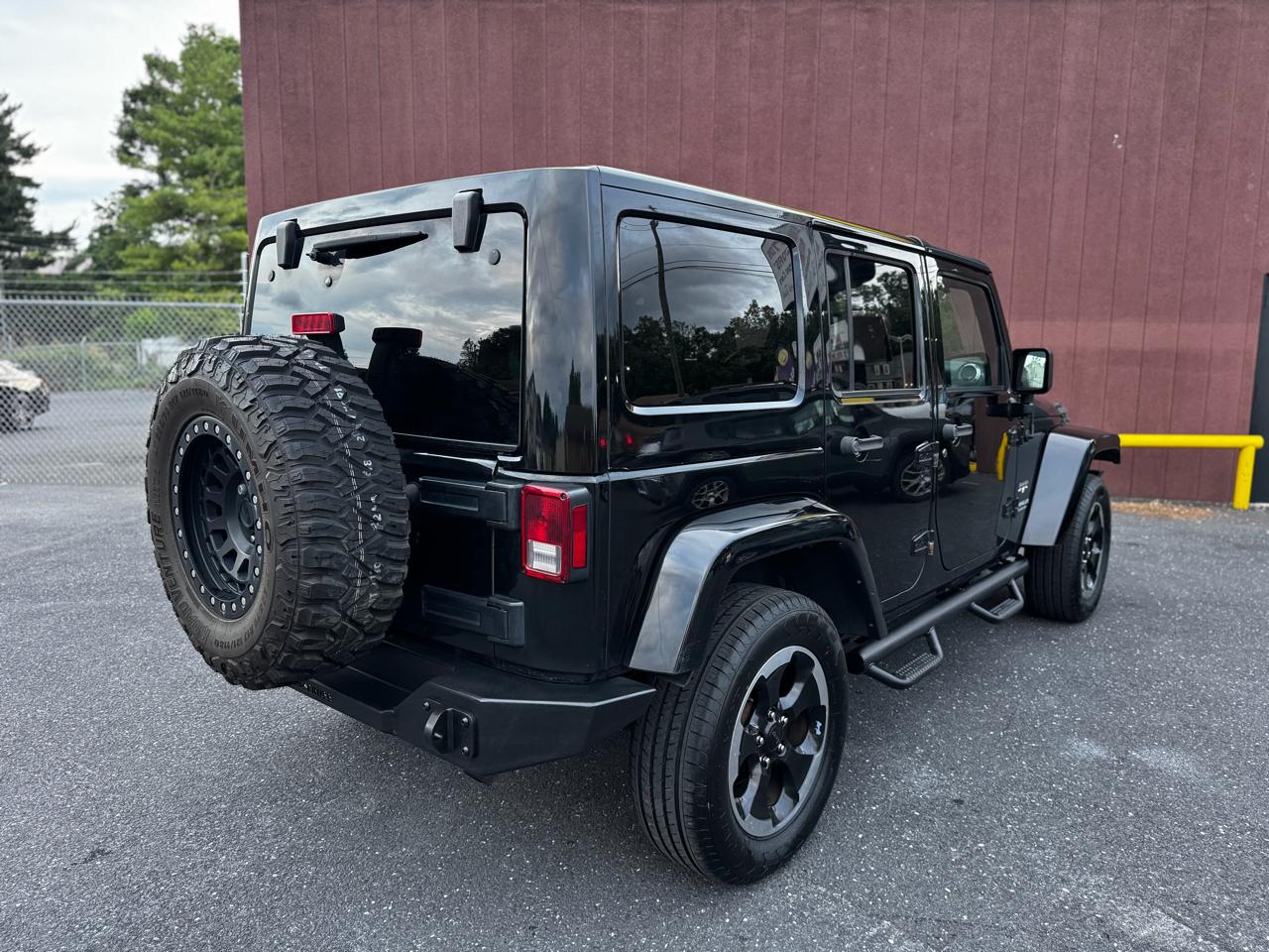 Jeep Wrangler Unlimited Sahara 4WD 2017