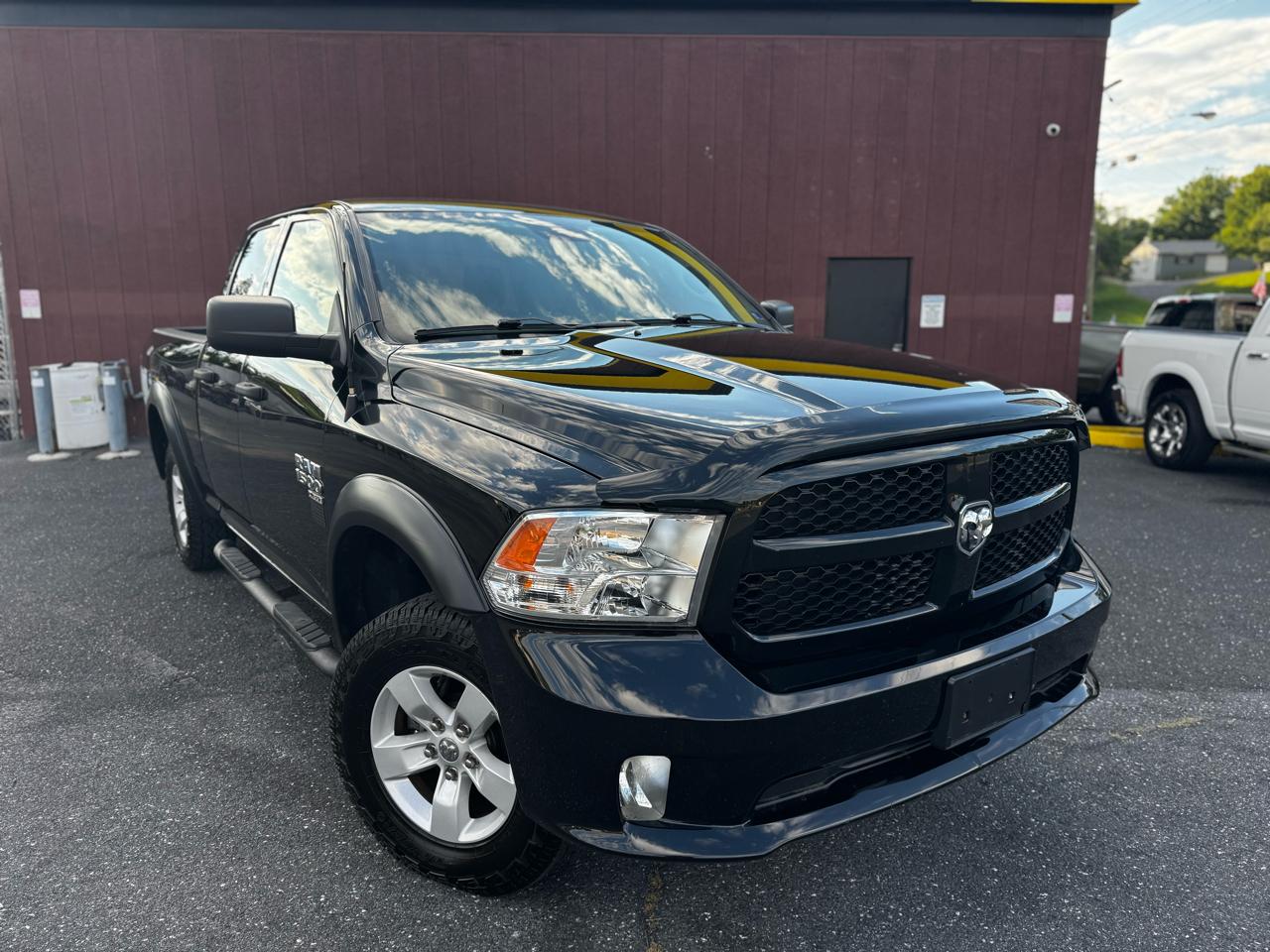 RAM 1500 Classic Tradesman Quad Cab 4WD 2019