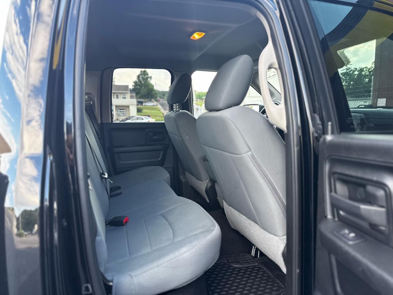 RAM 1500 Classic Tradesman Quad Cab 4WD 2019