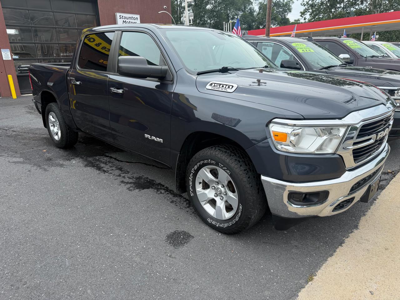 RAM 1500 Big Horn Crew Cab SWB 4WD 2020