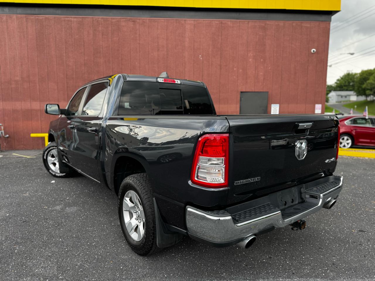 RAM 1500 Big Horn Crew Cab SWB 4WD 2020