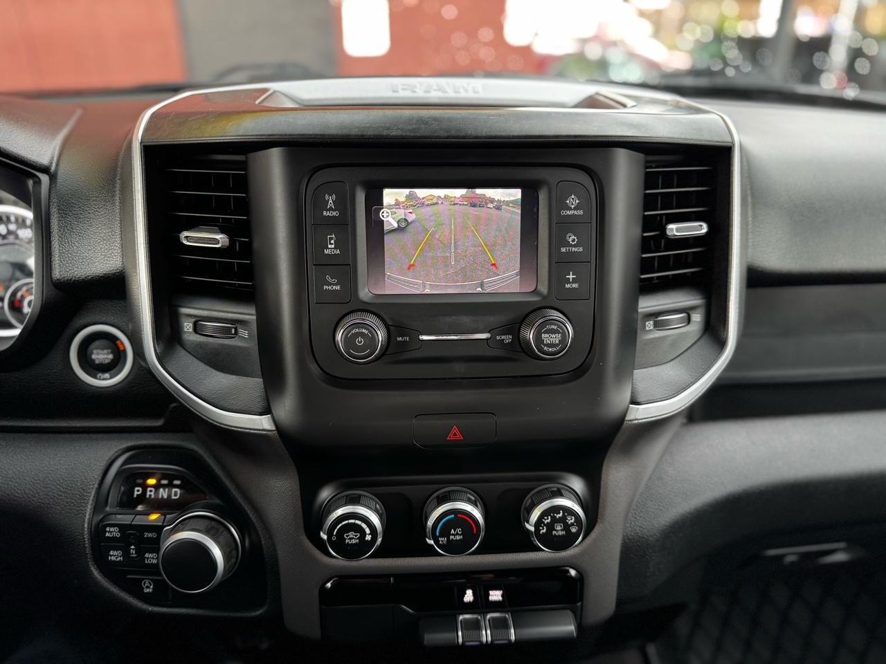 RAM 1500 Big Horn Crew Cab SWB 4WD 2020