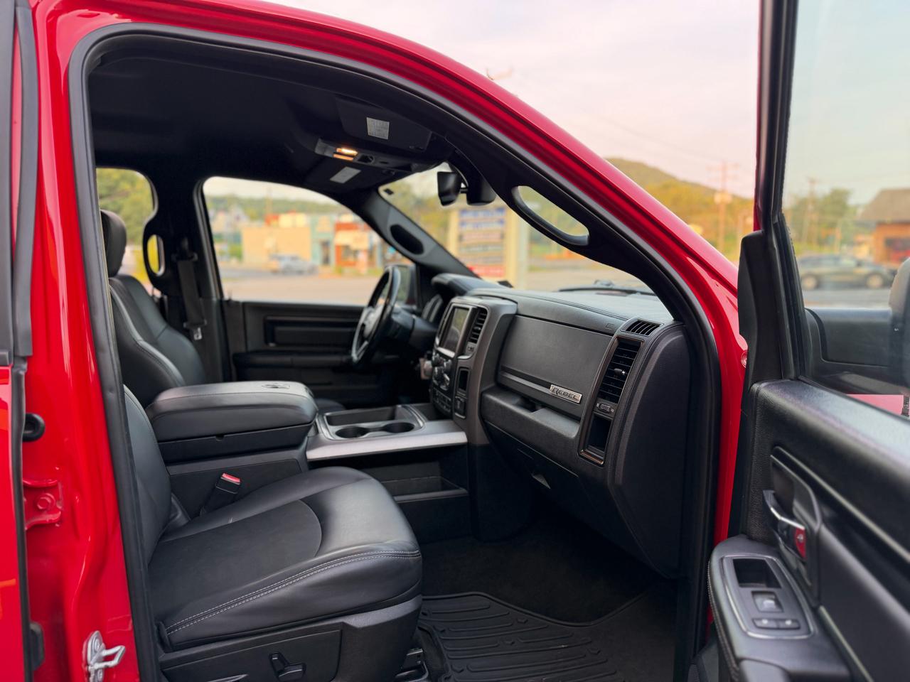 RAM 1500 Rebel Crew Cab 4WD 2017