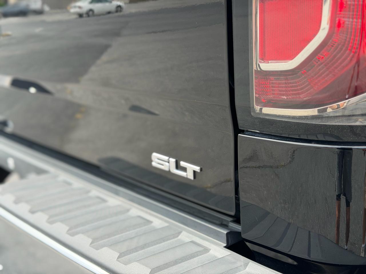 GMC Sierra 1500 4WD Crew Cab 147" SLT 2018
