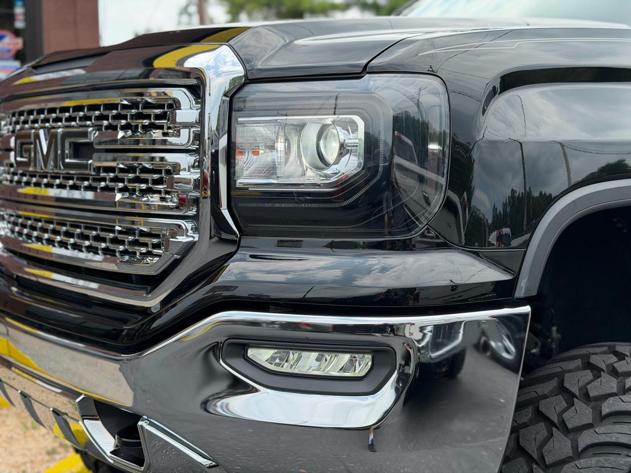 GMC Sierra 1500 4WD Crew Cab 147" SLT 2018