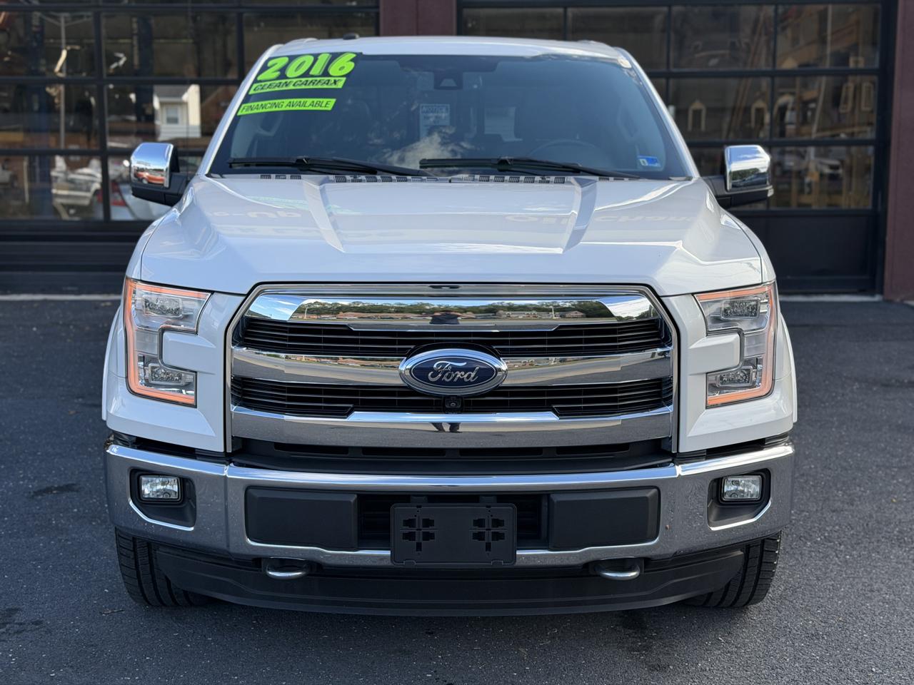 Ford F-150 photo 2