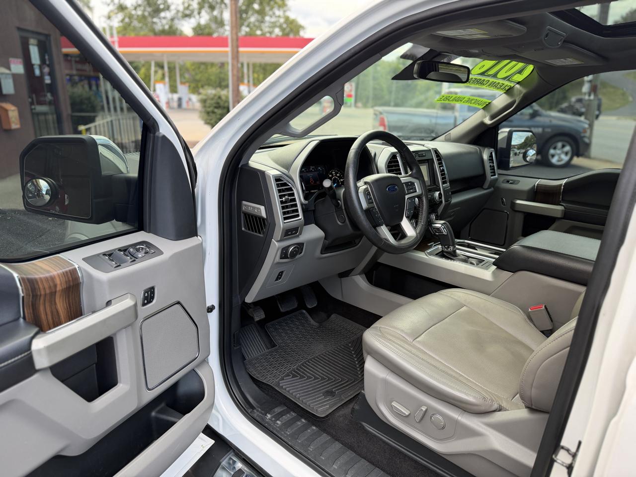 Ford F-150 photo 18